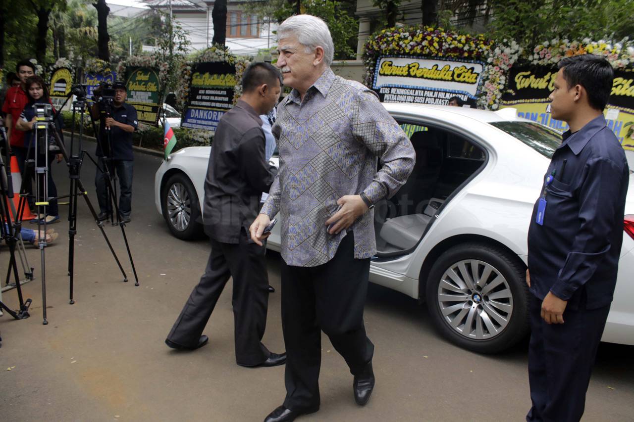 Putra Menteri Susi Meninggal,...