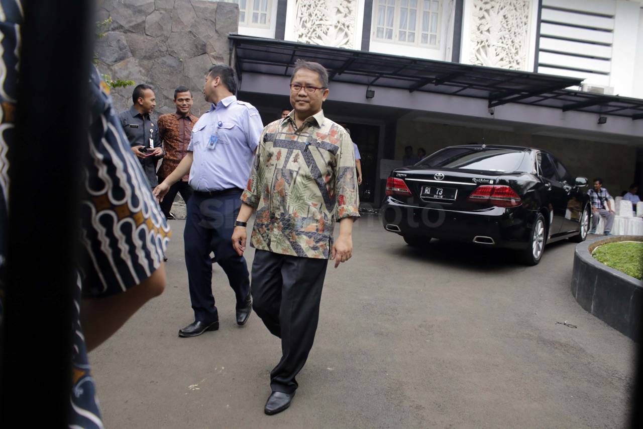 Putra Menteri Susi Meninggal,...