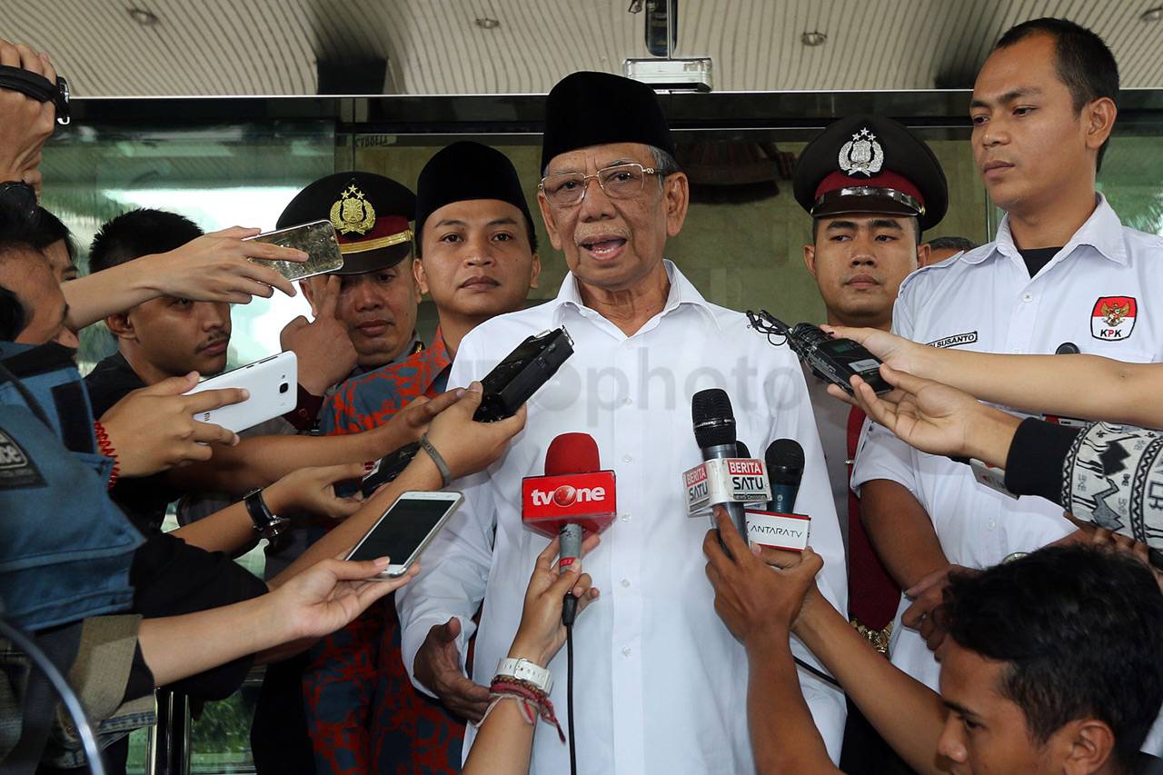 Hasyim Muzadi Temui...