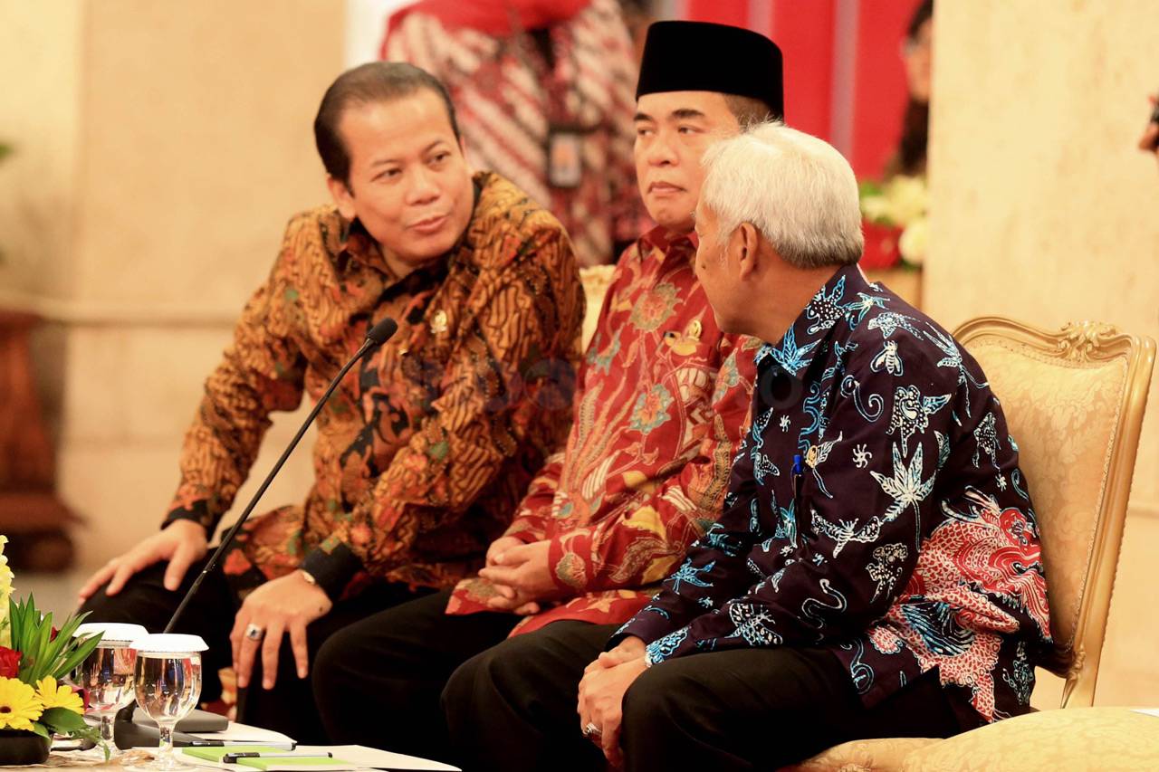 Tingkatkan Komunikasi...
