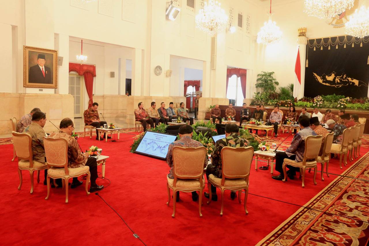 Tingkatkan Komunikasi...