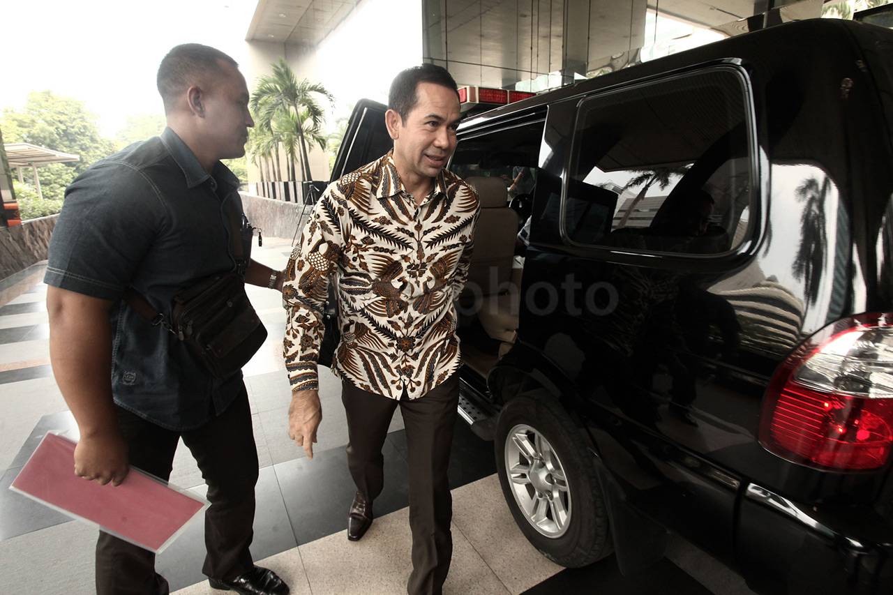 KPK Periksa Wawan untuk...