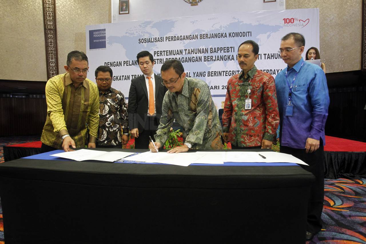 Bappebti Gelar Sosialisasi...