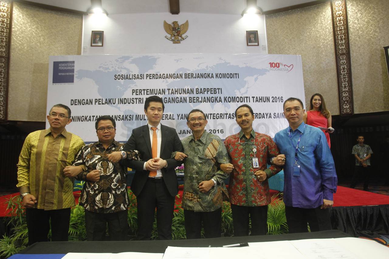 Bappebti Gelar Sosialisasi...