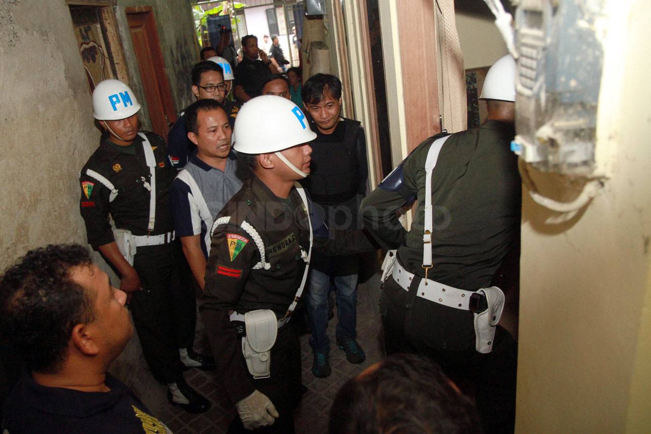 Polisi dan TNI Gelar...