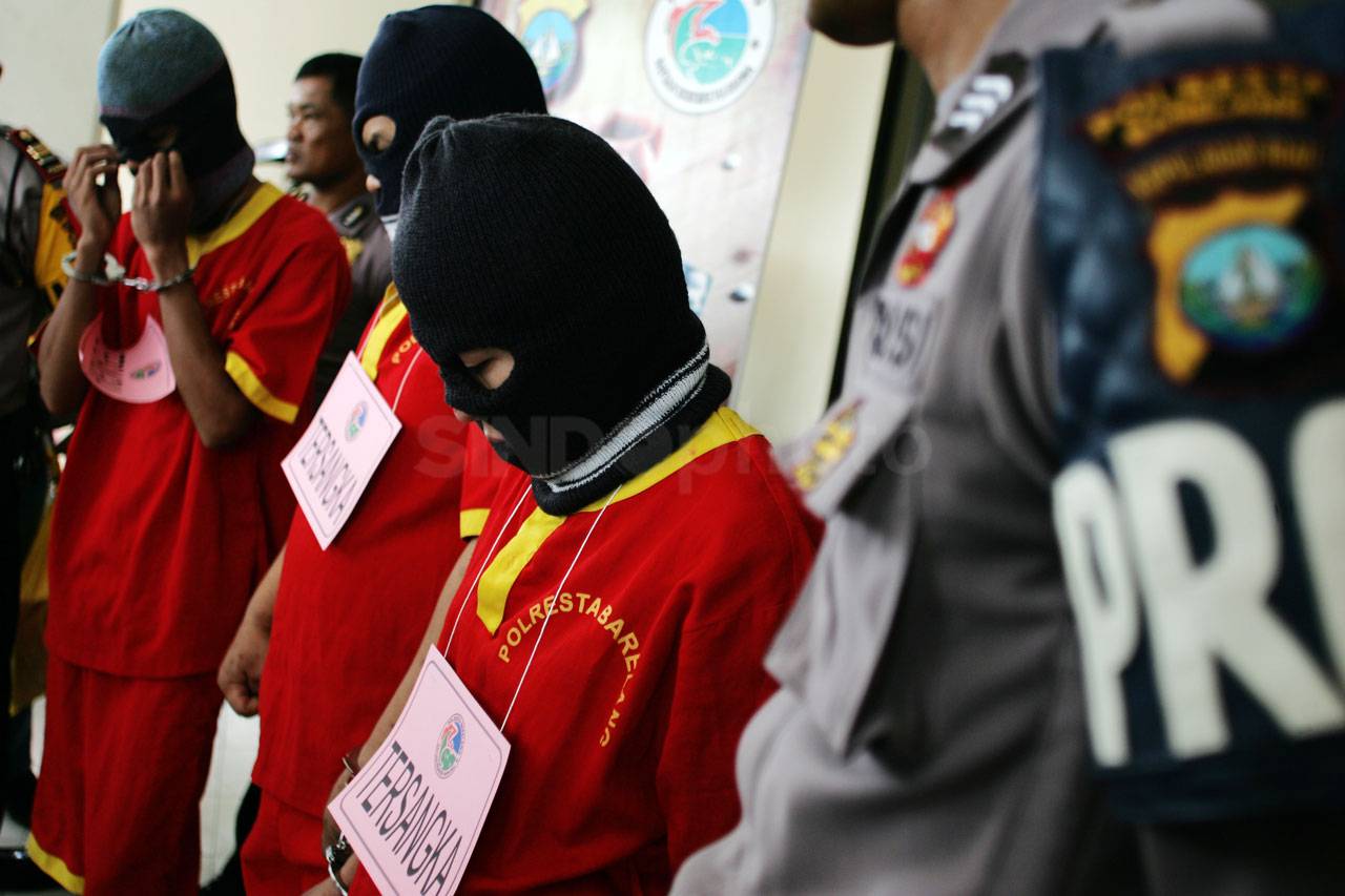 Polresta Barelang Tangkap...