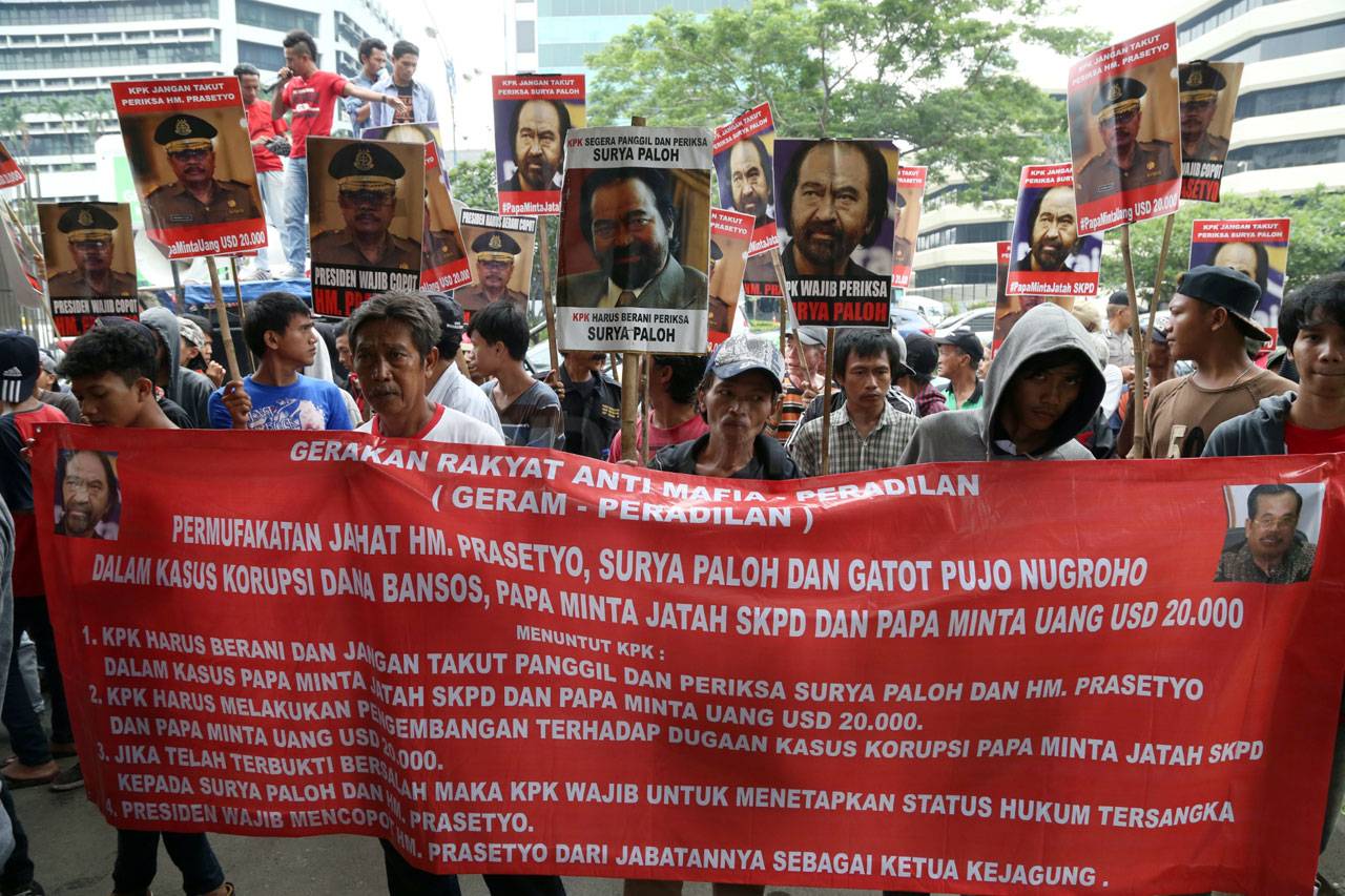 Geram Peradilan Minta...