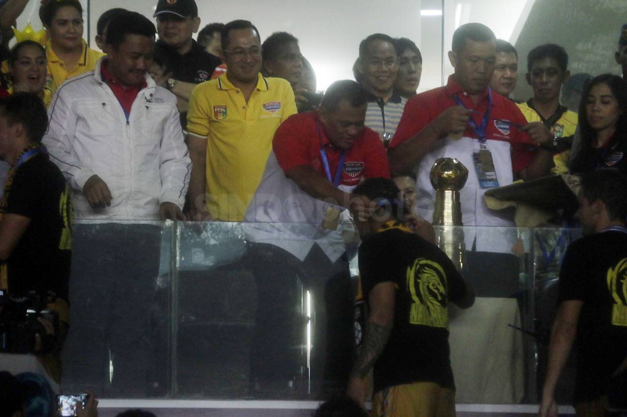 Mitra Kukar Bawa Pulang...