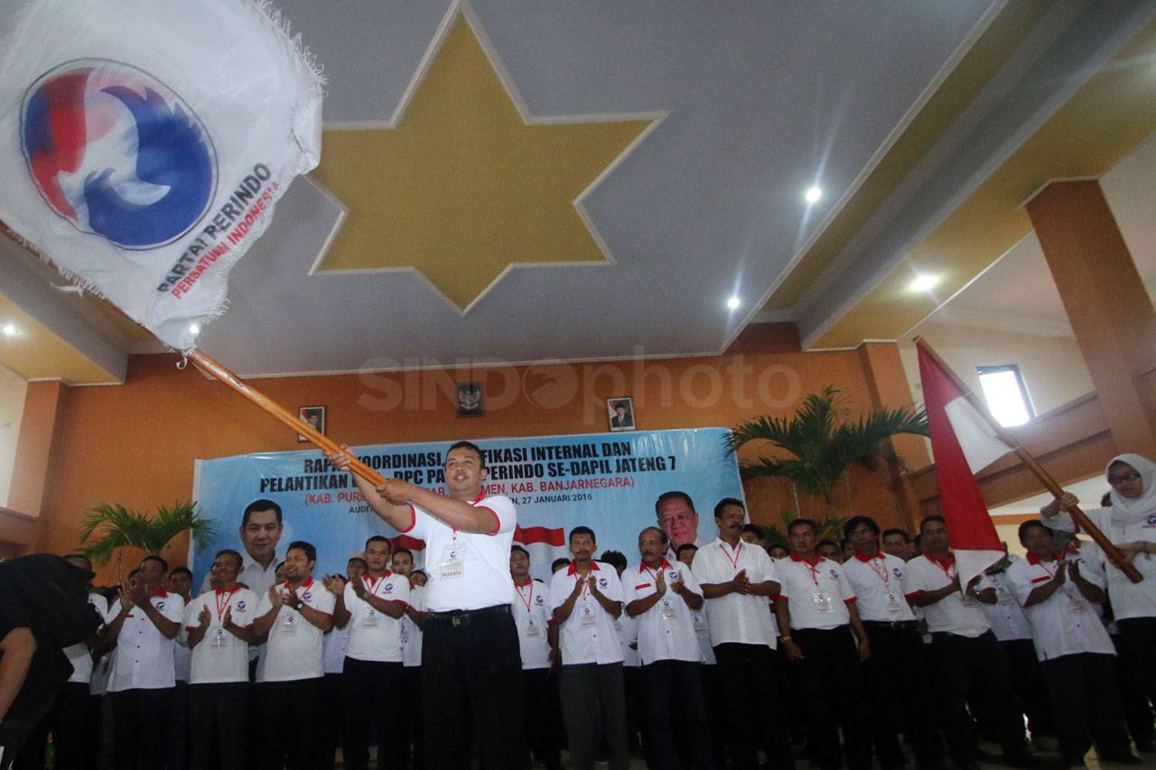 Hary Tanoesoedibjo Lantik...