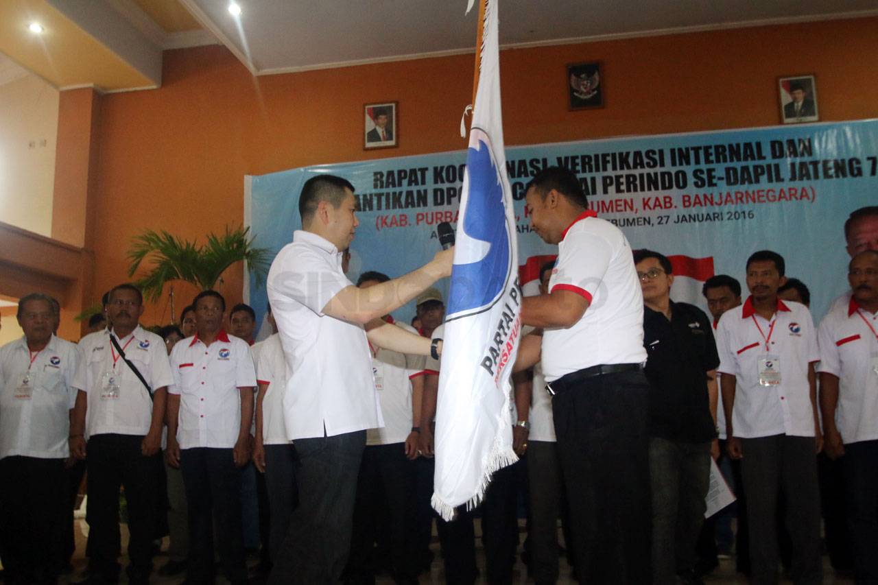 Hary Tanoesoedibjo Lantik...