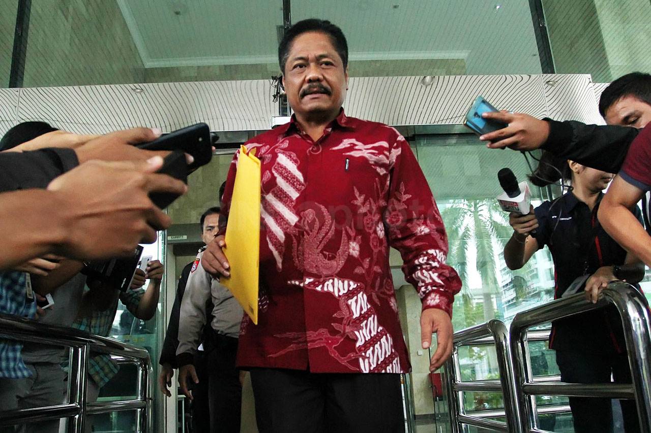 KPK Periksa Anggota...