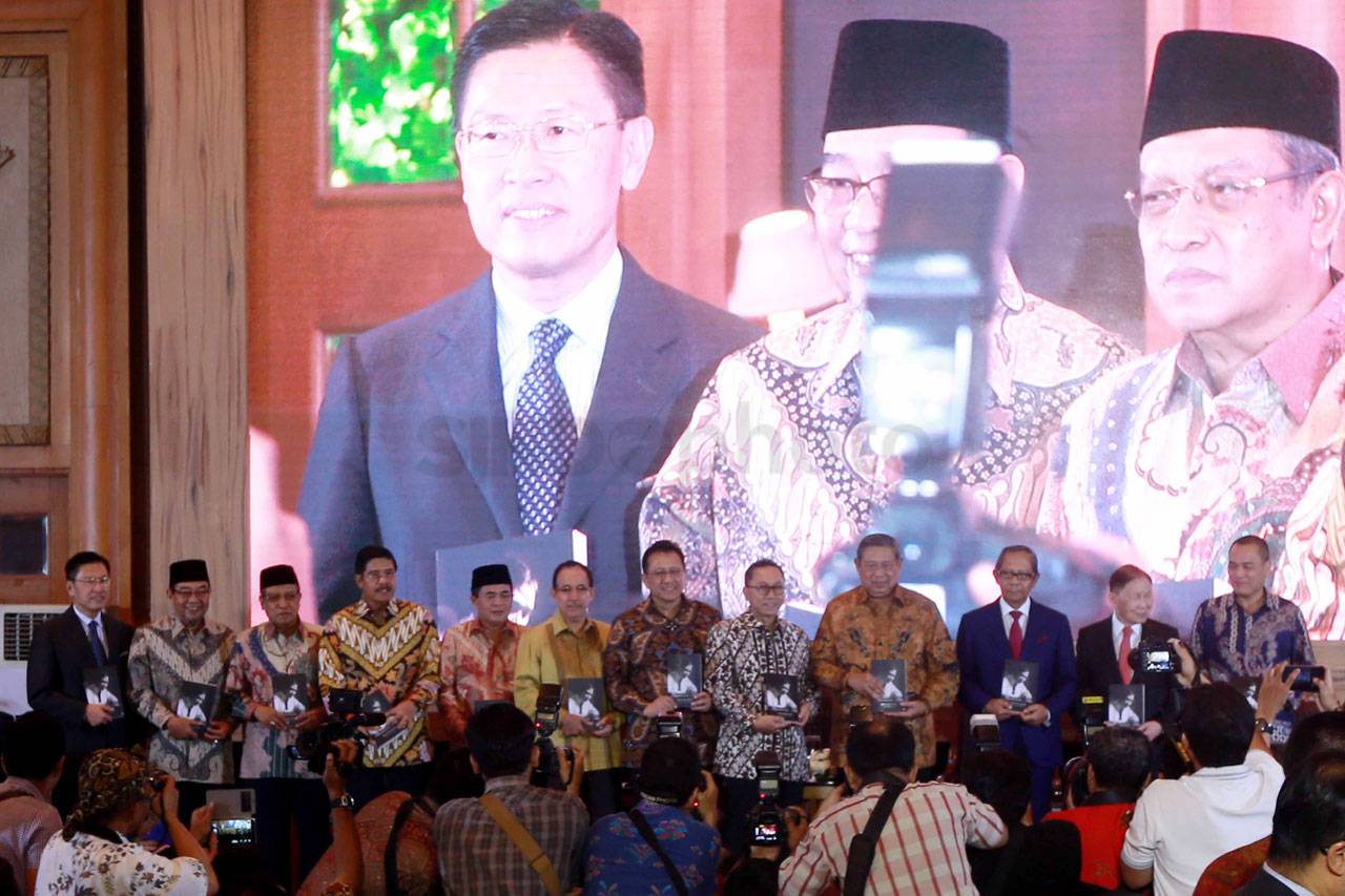 Jatuh Bangun Mochtar...