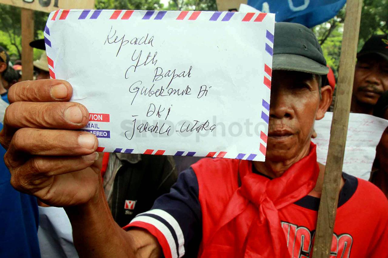 Ratusan Tukang Becak...