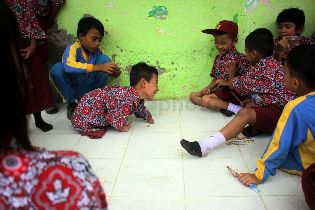Menuntut Ilmu dalam...