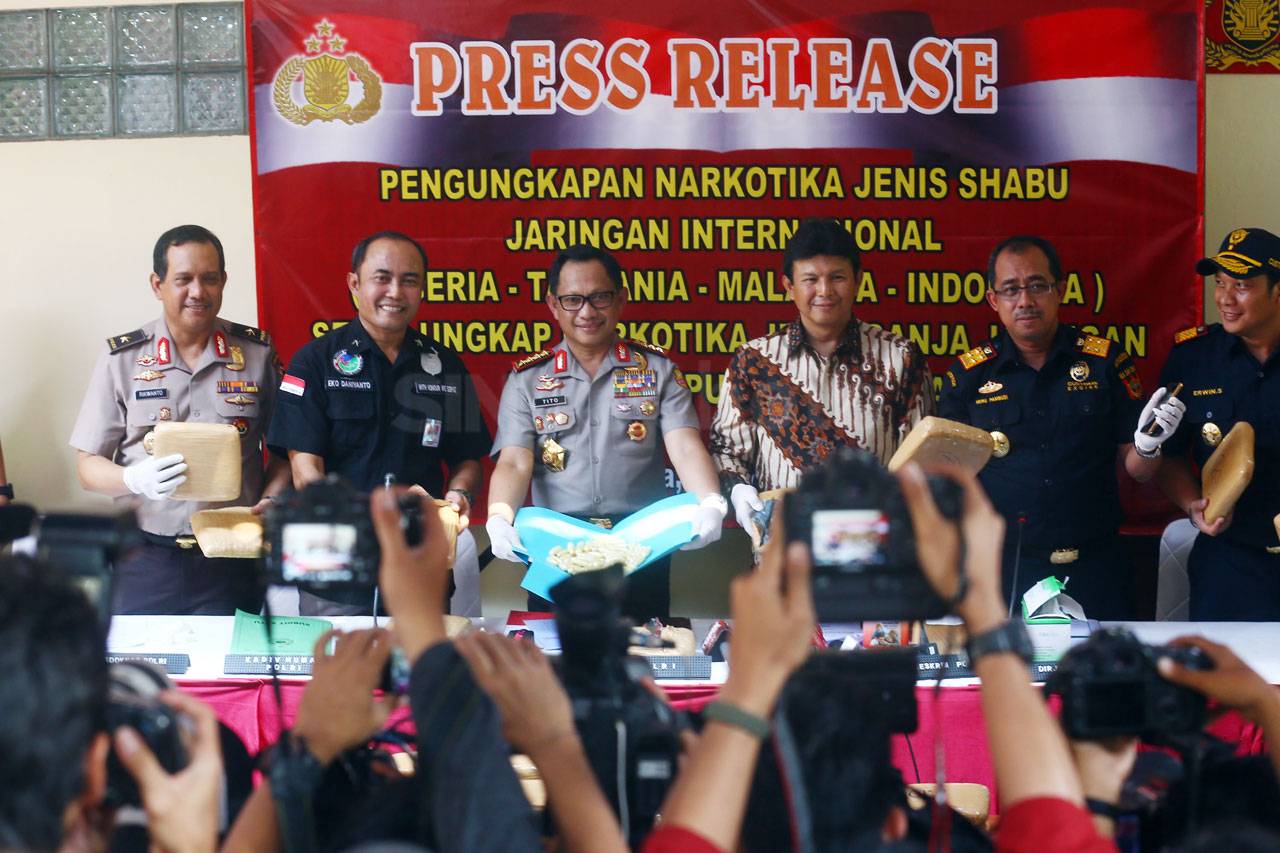 Polri dan Bea Cukai...