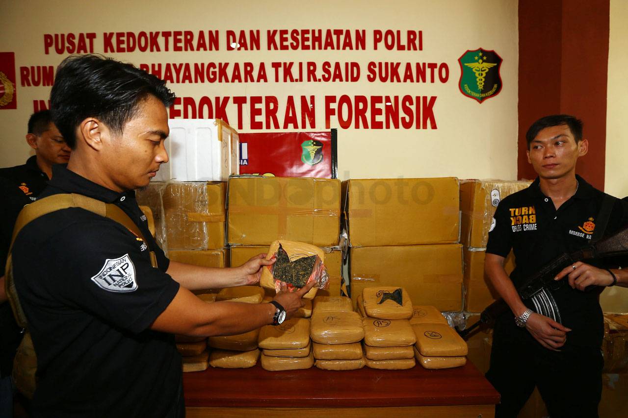 Polri dan Bea Cukai...
