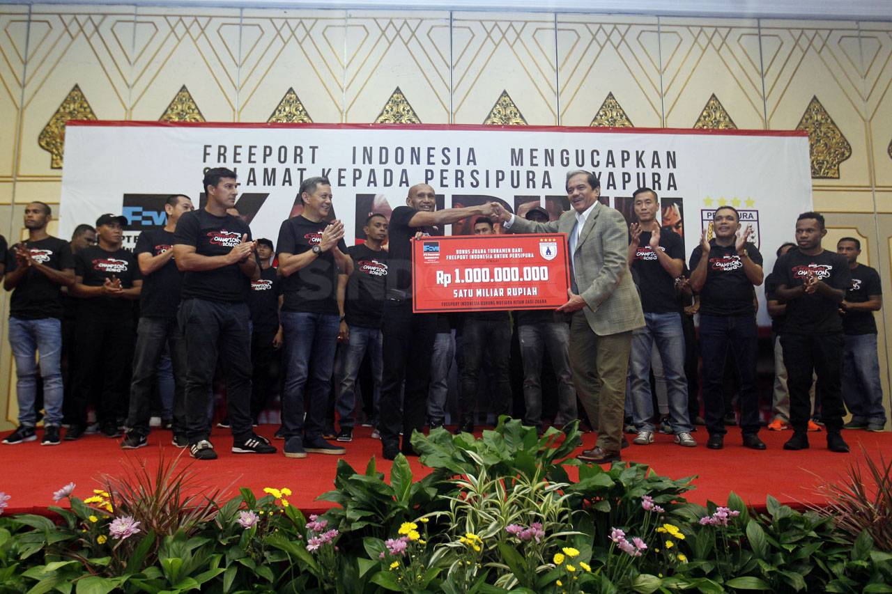 Freeport Indonesia Serahkan...