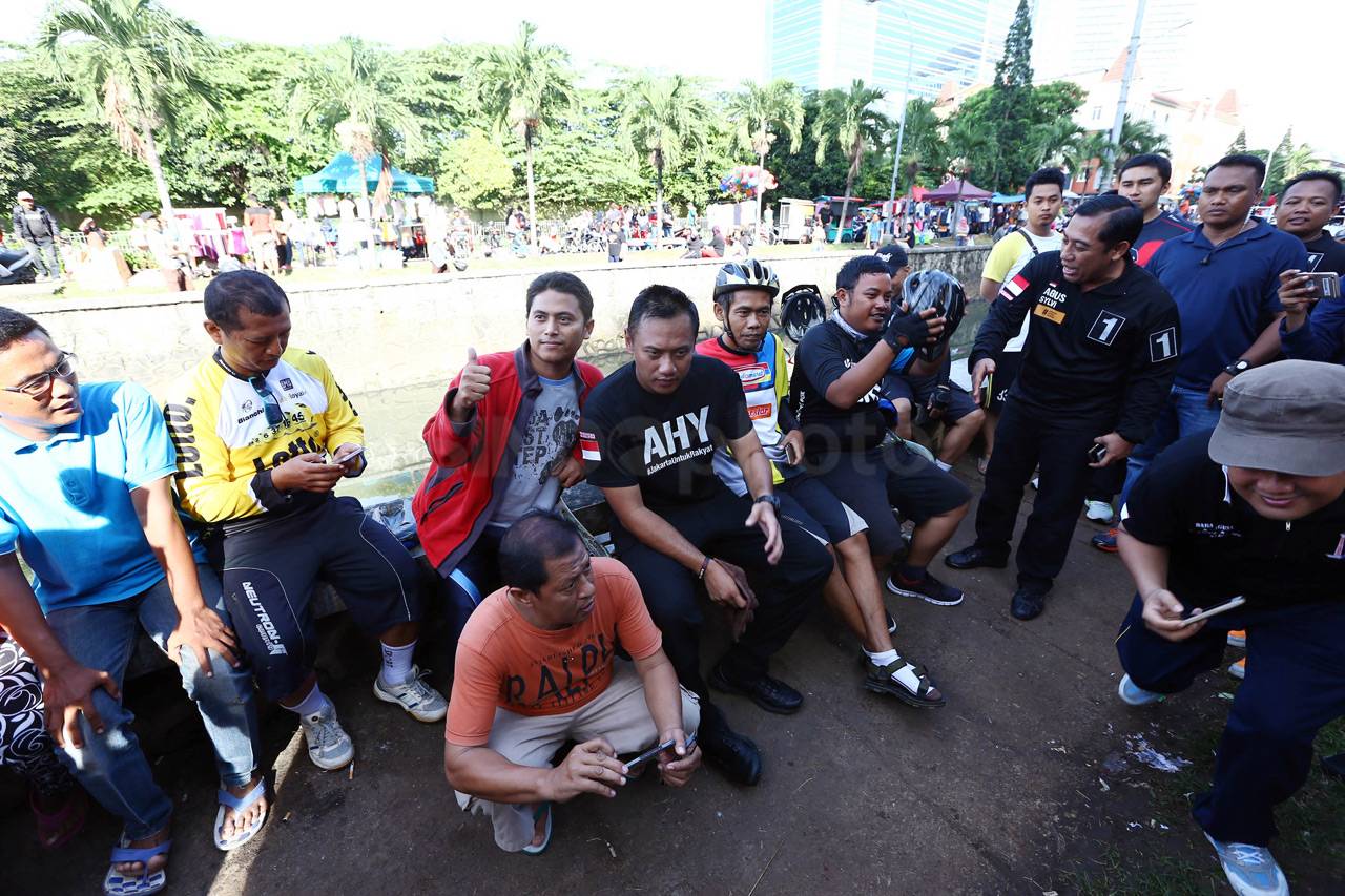 Usai Senam Bersama,...