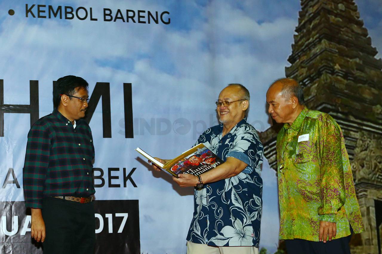 Cawagub Djarot Hadiri...