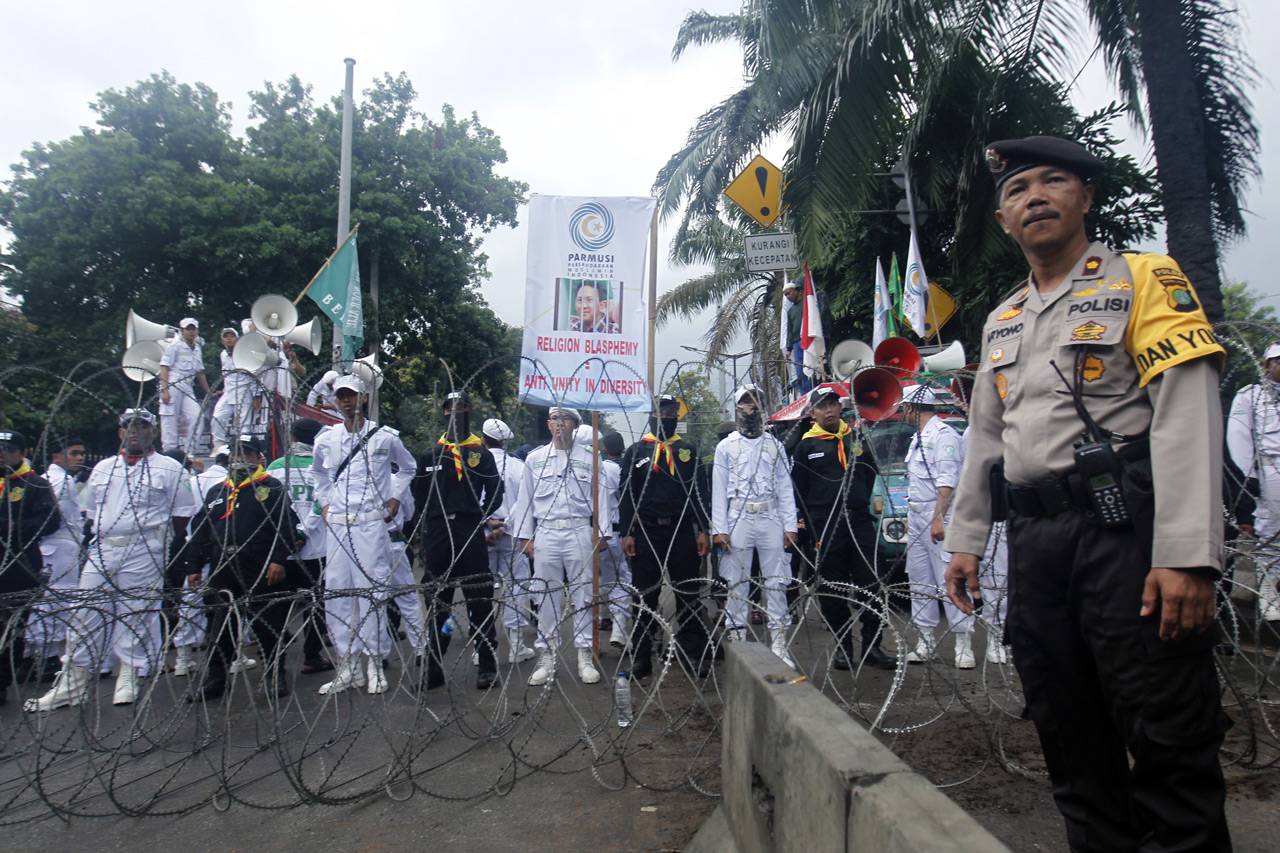 Jelang Sidang Ahok,...