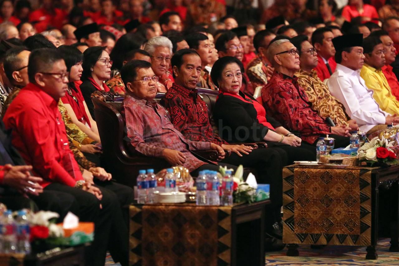 Presiden Jokowi Hadiri...
