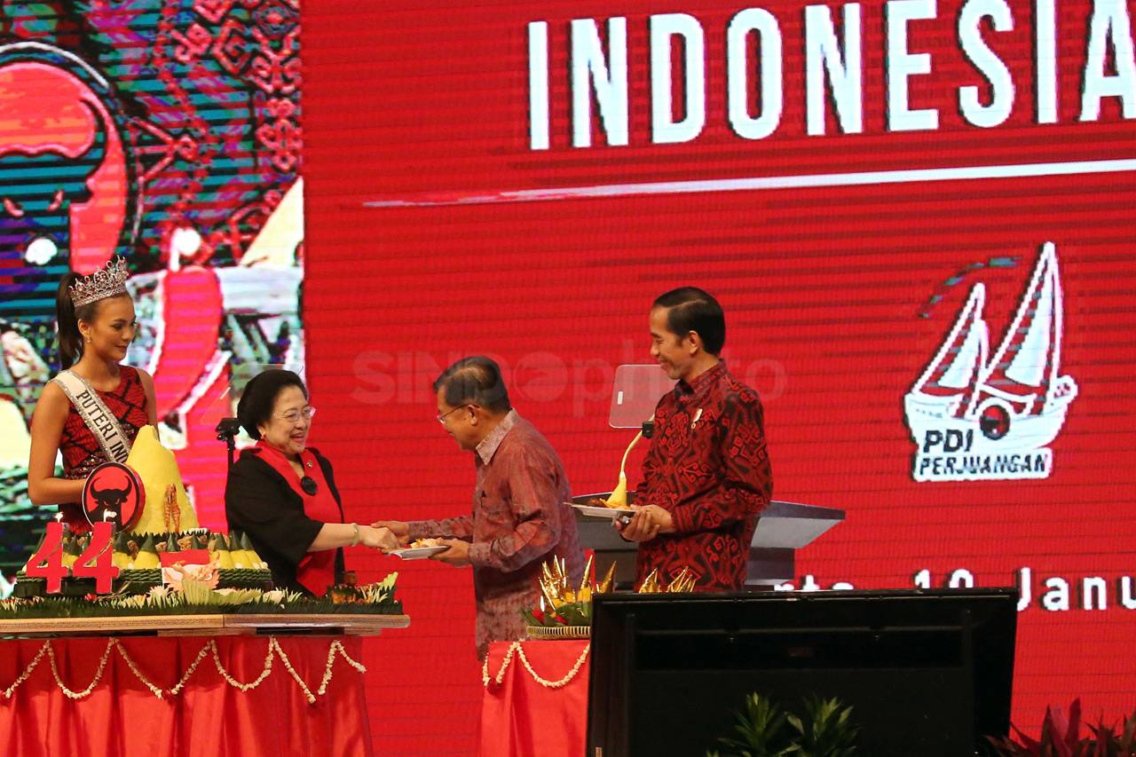 Presiden Jokowi Hadiri...