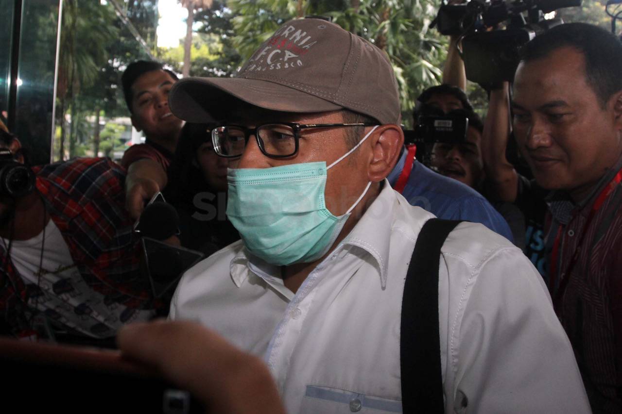 Selain Setya Novanto,...