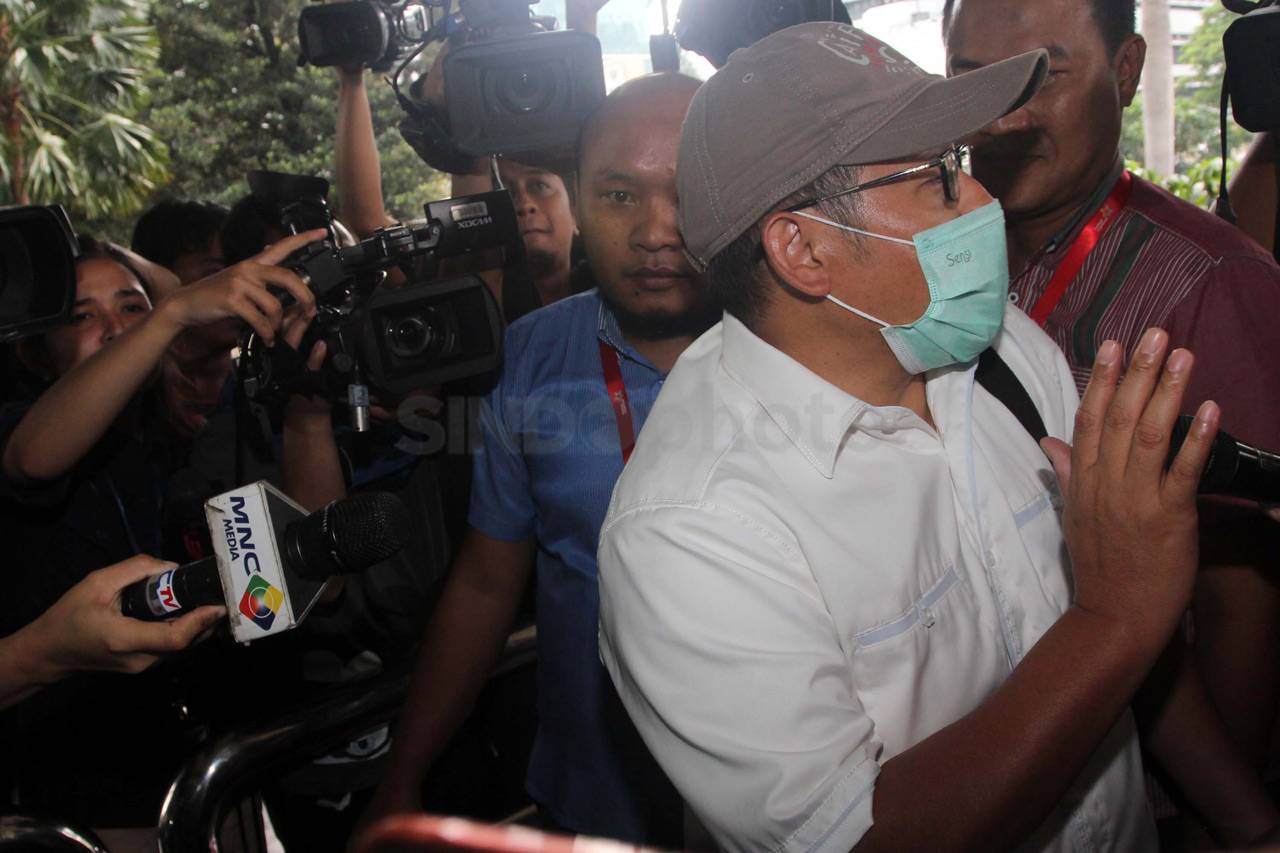 Selain Setya Novanto,...