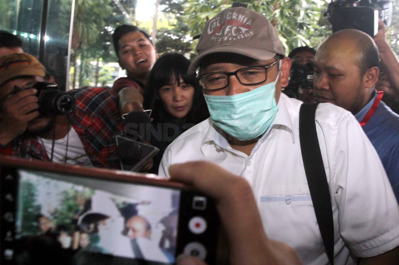 Selain Setya Novanto,...