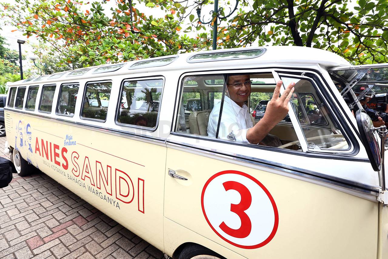 Pasangan Anies-Sandi...