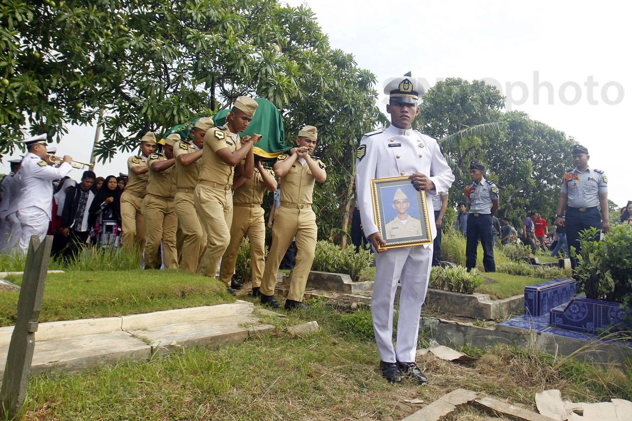 Jenazah Amirulloh Adityas...