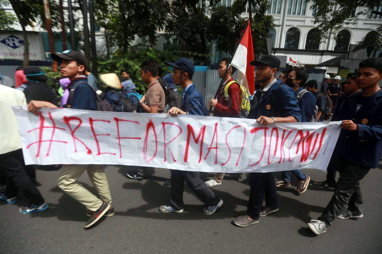 BEM Jawa Barat Desak...