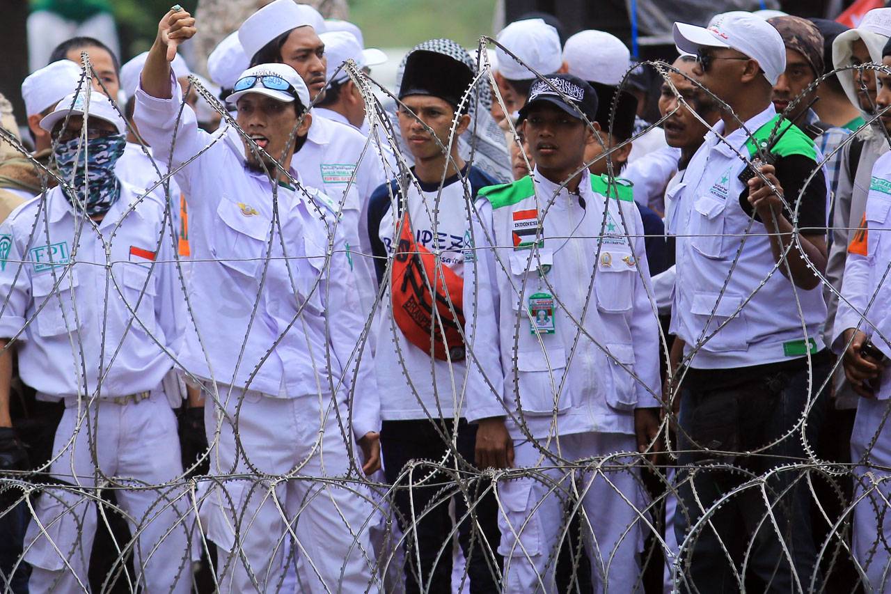 Dilaporkan Sukmawati,...