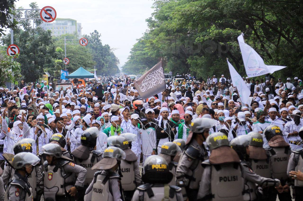 Dilaporkan Sukmawati,...