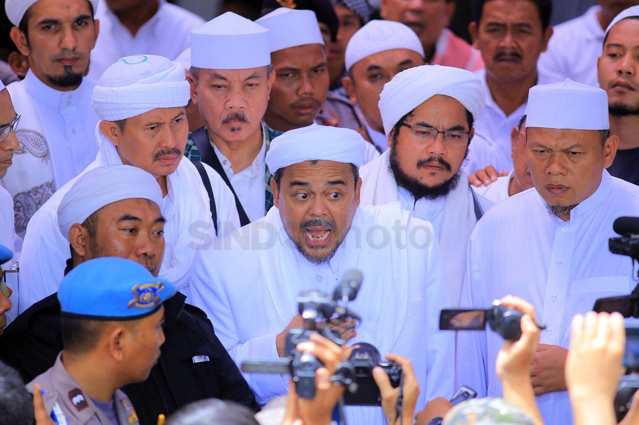 Dilaporkan Sukmawati,...