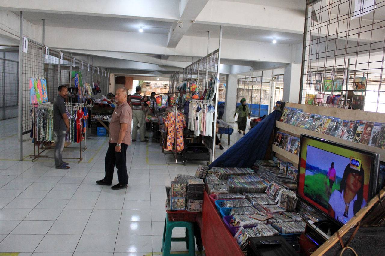 Kawasan PKL Kosambi...