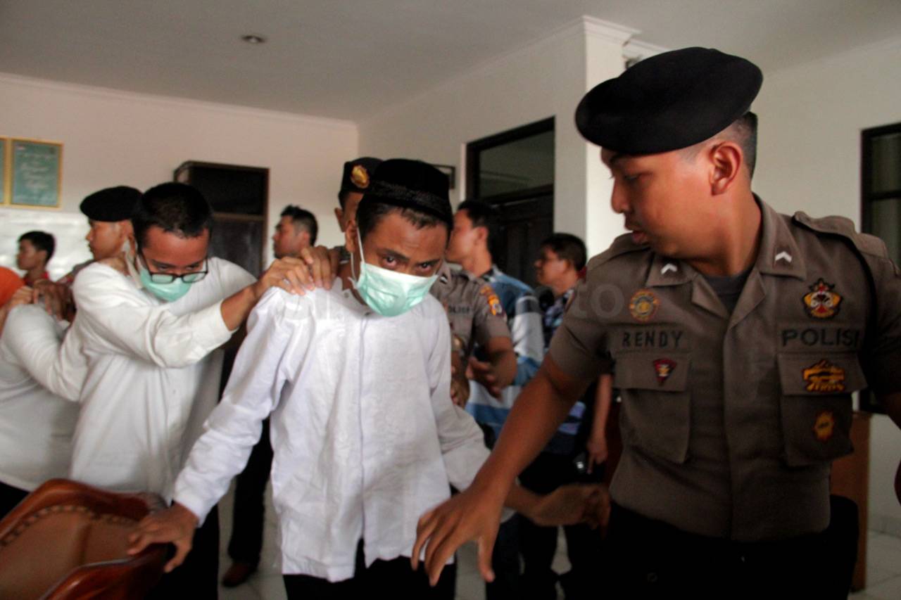 10 Pelajar Anggota Geng...