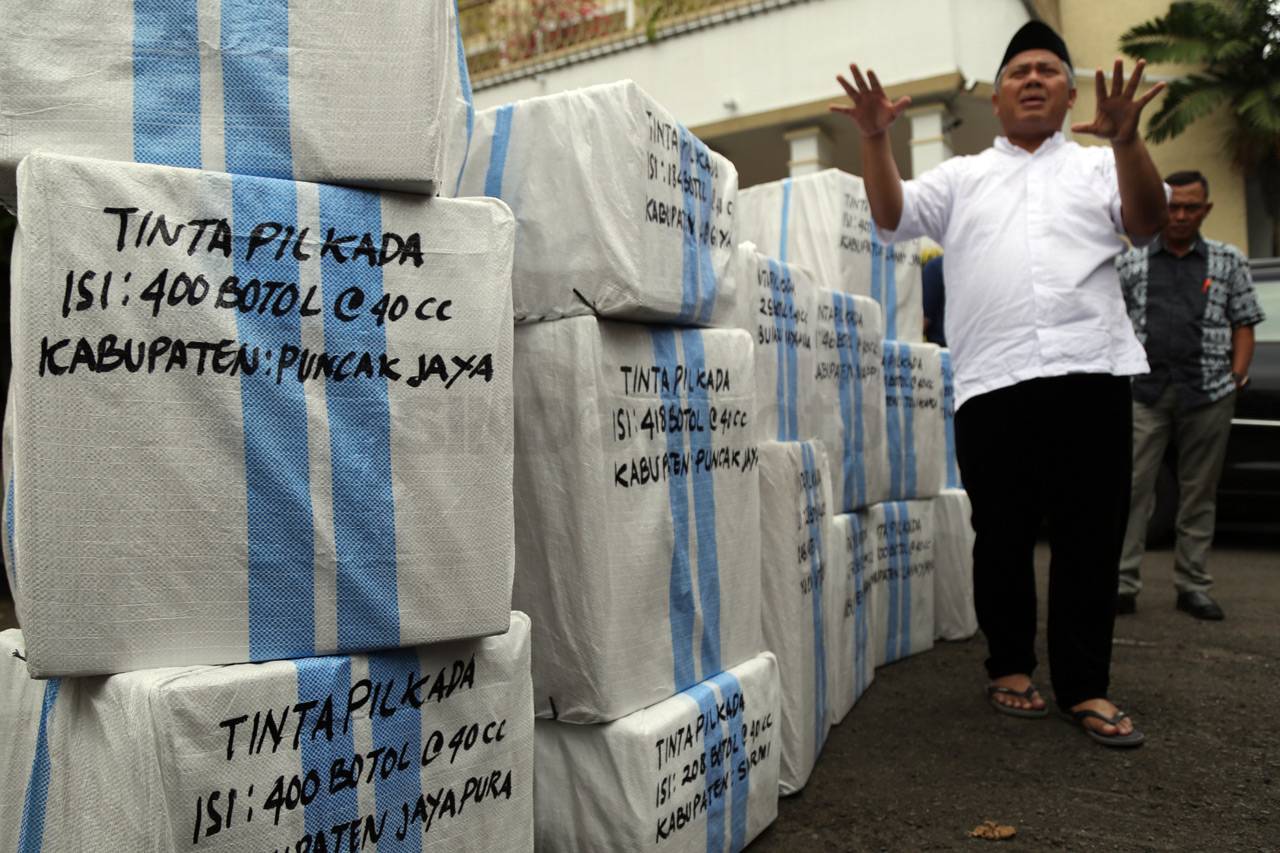 KPU Mulai Distribusikan...