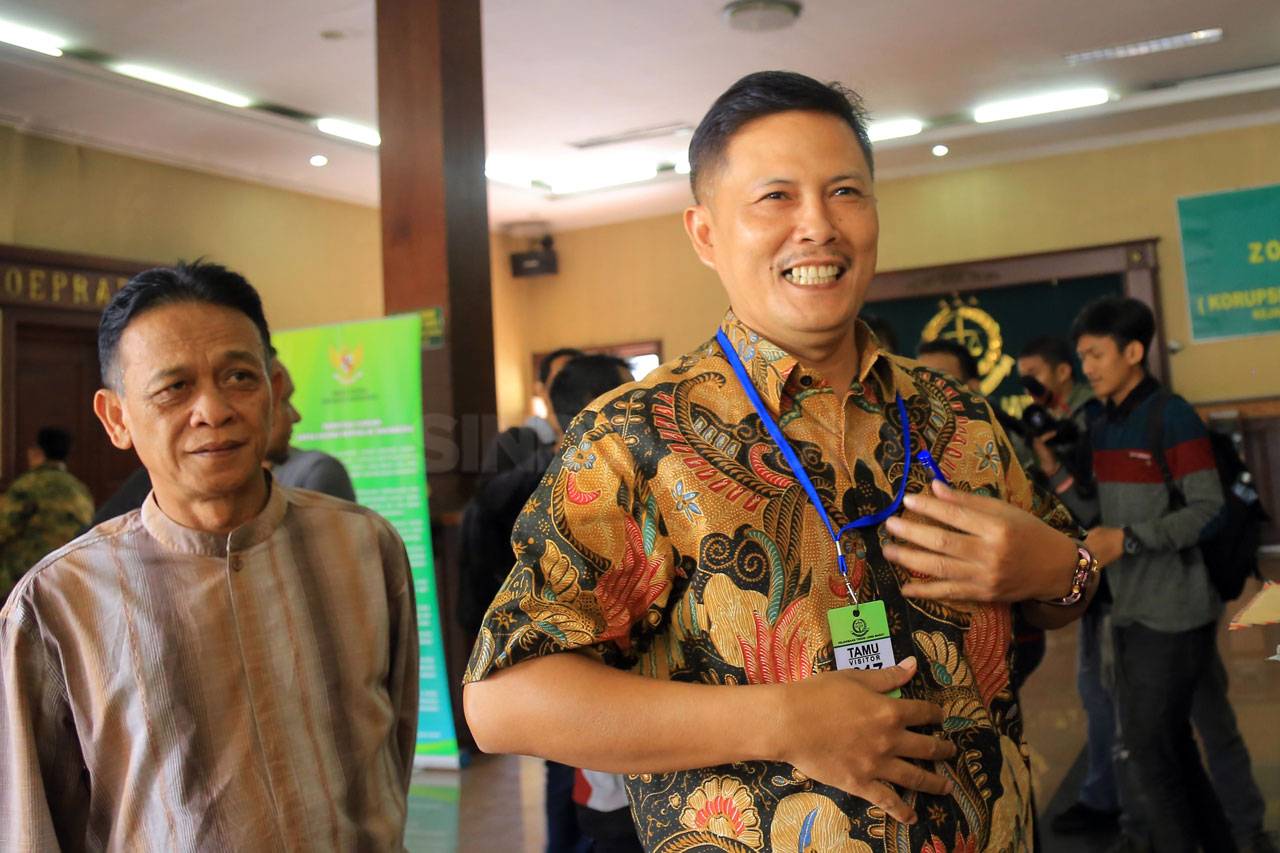 Ade Irawan Laporkan...