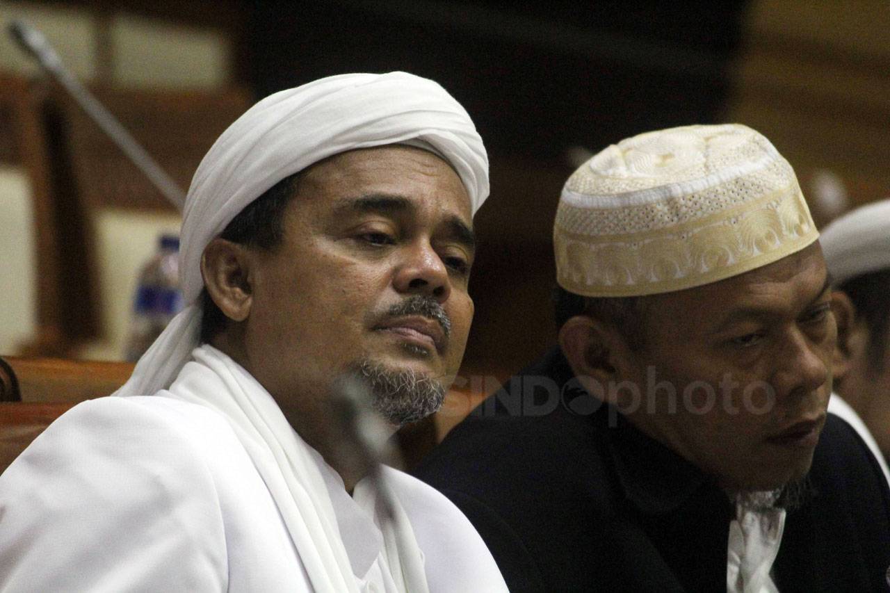 Habib Rizieq Datangi...