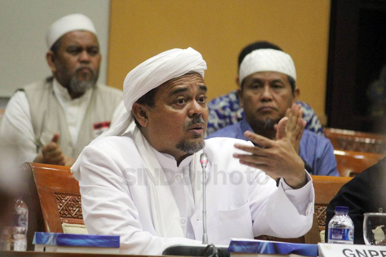Habib Rizieq Datangi...