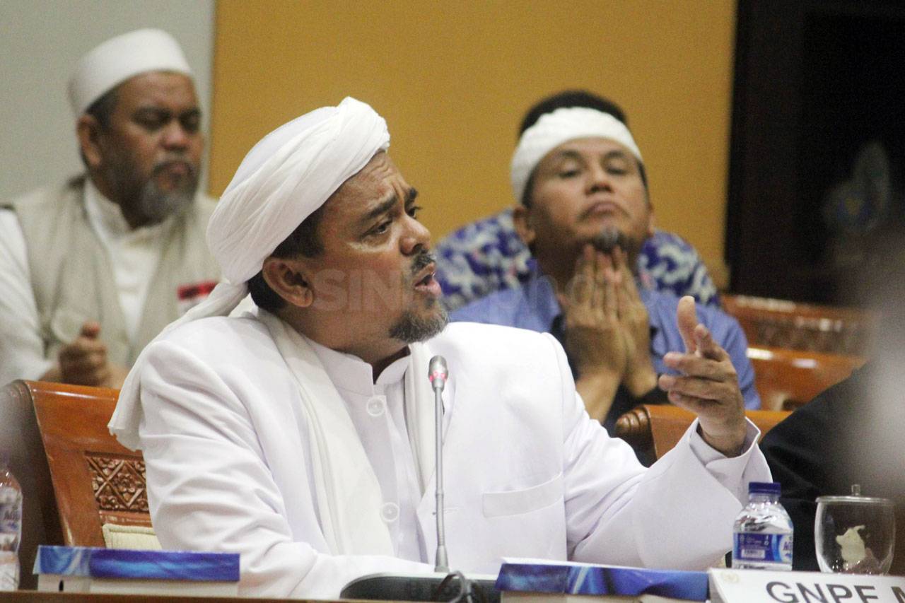 Habib Rizieq Datangi...