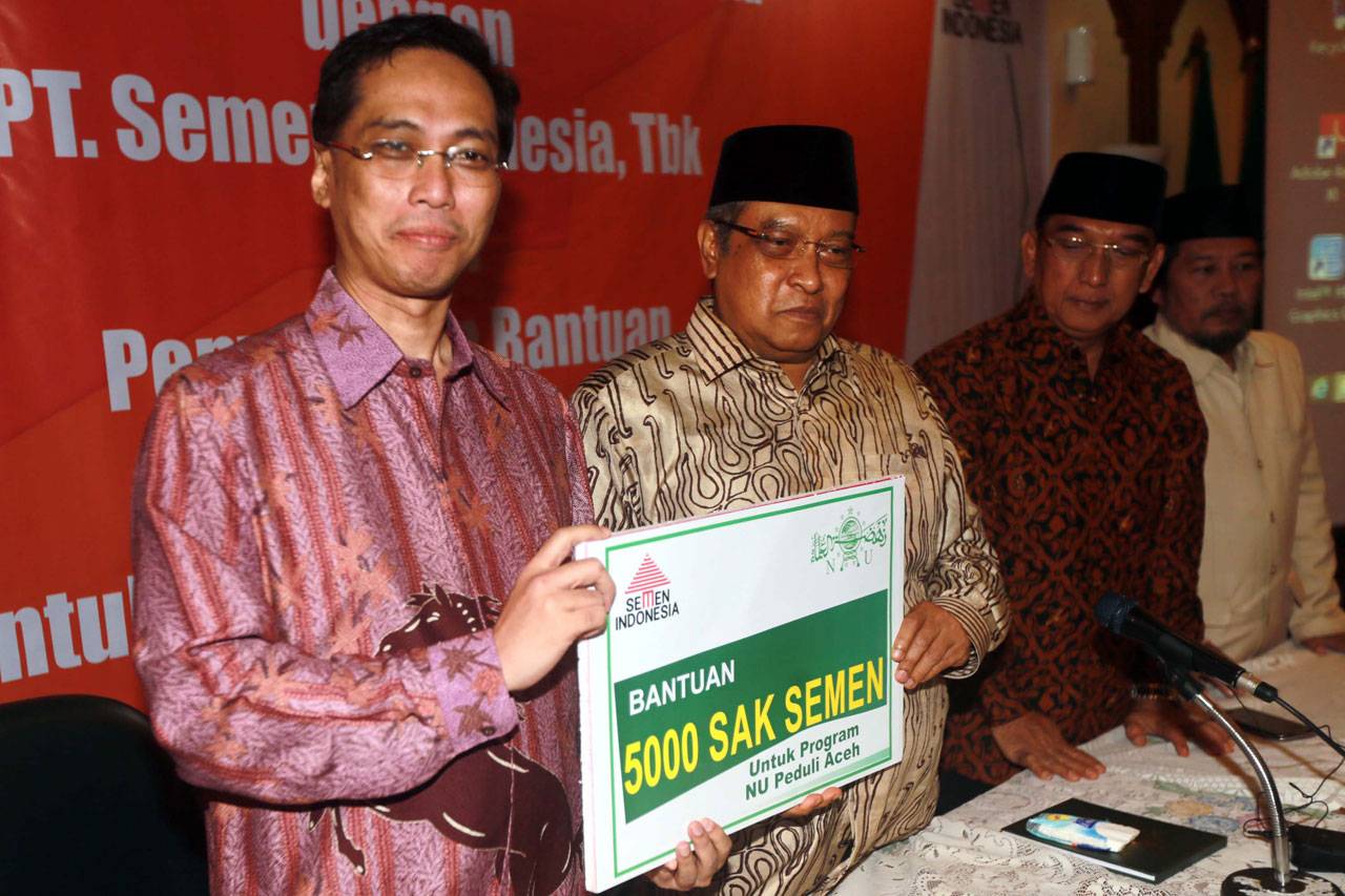 Gandeng PT Semen Indonesia,...