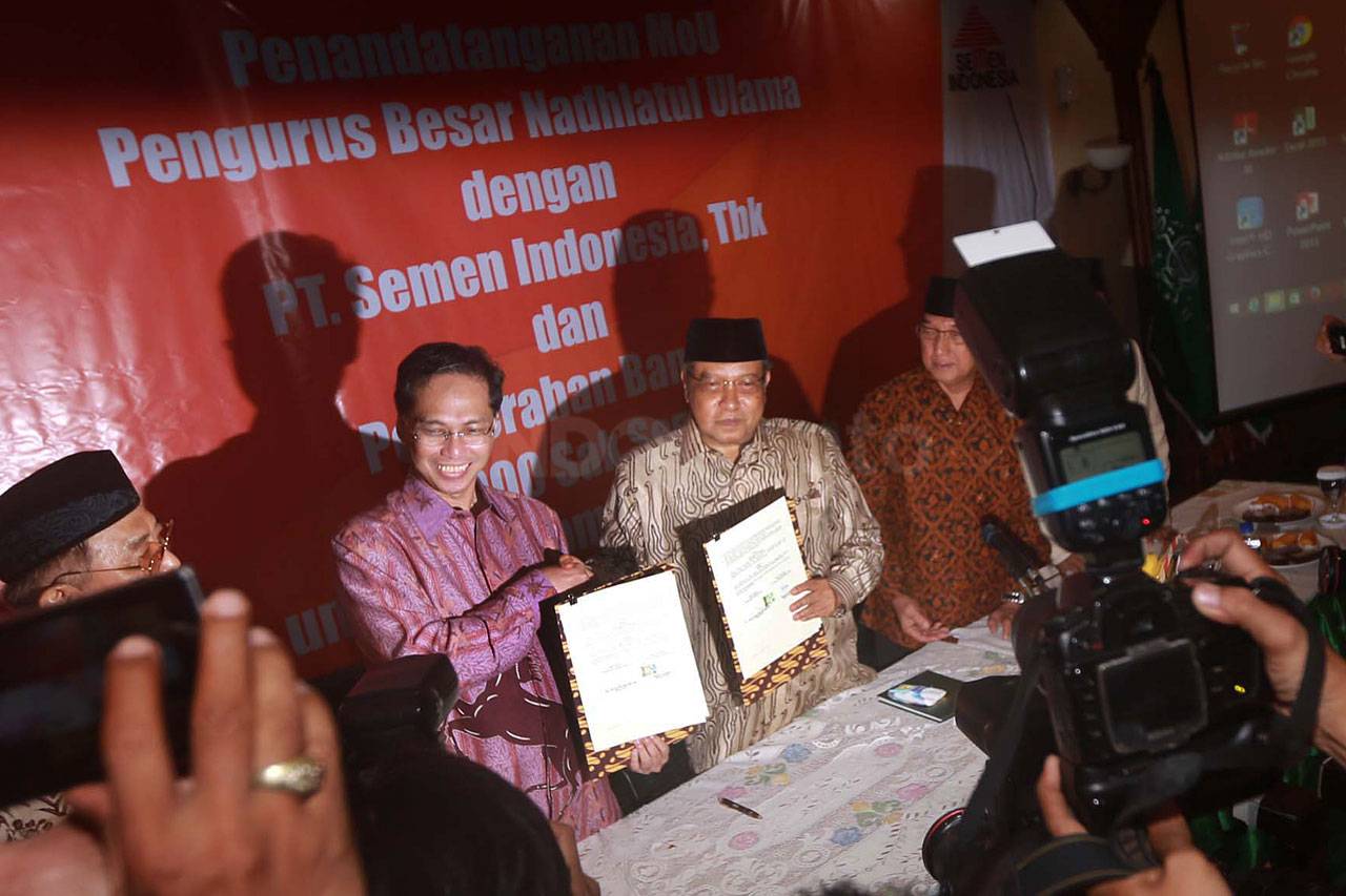 Gandeng PT Semen Indonesia,...