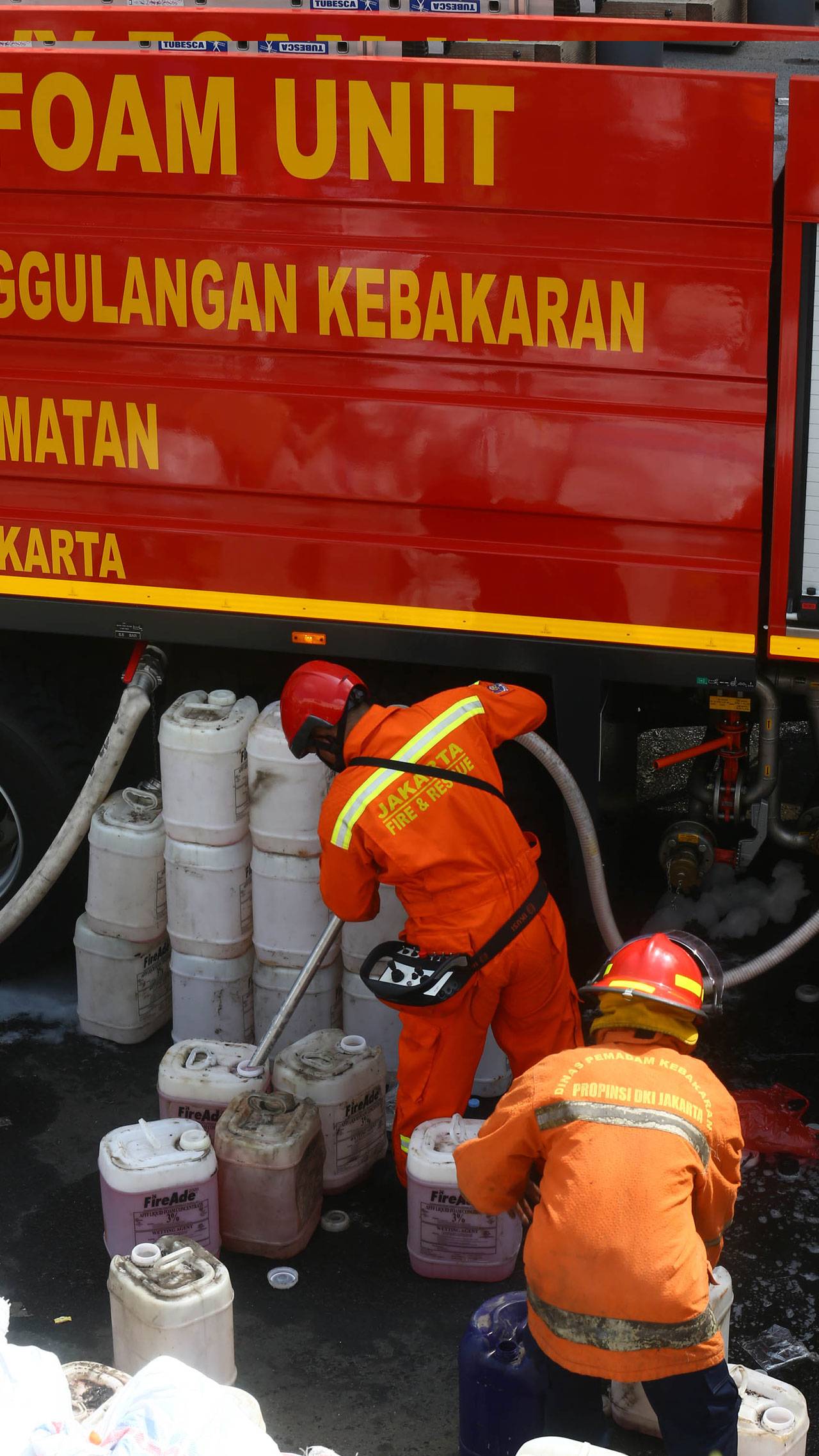 Hampir 12 Jam, Kebakaran...