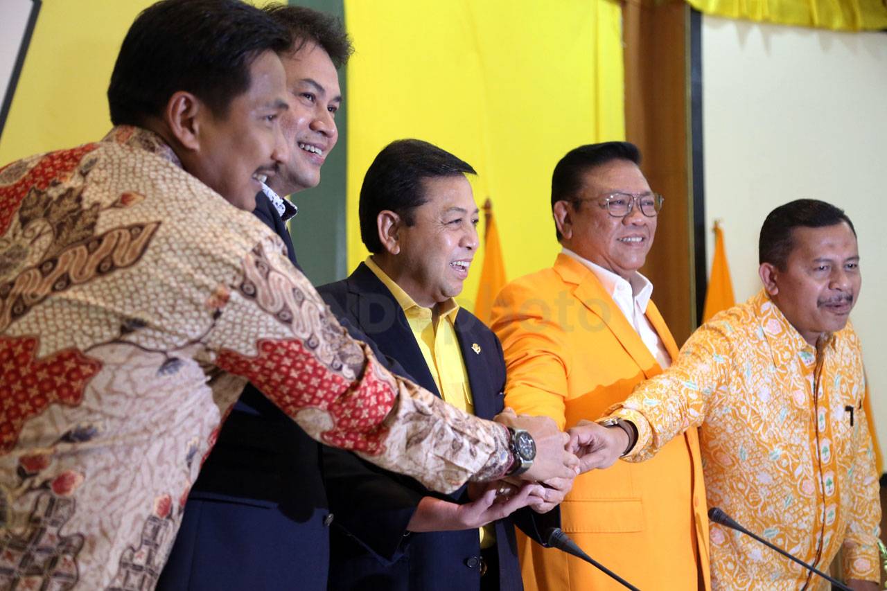 Dualisme Kosgoro, Agung...