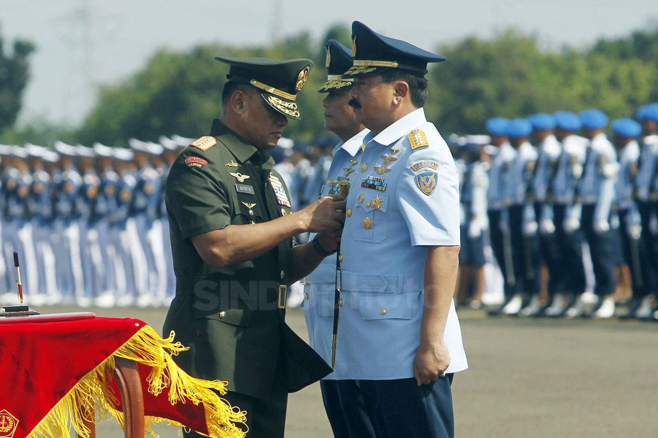 Panglima TNI Pimpin...