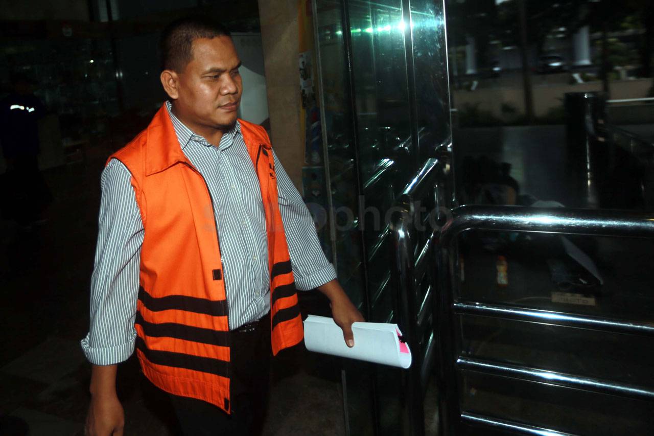 Kasus Korupsi di Kebumen,...