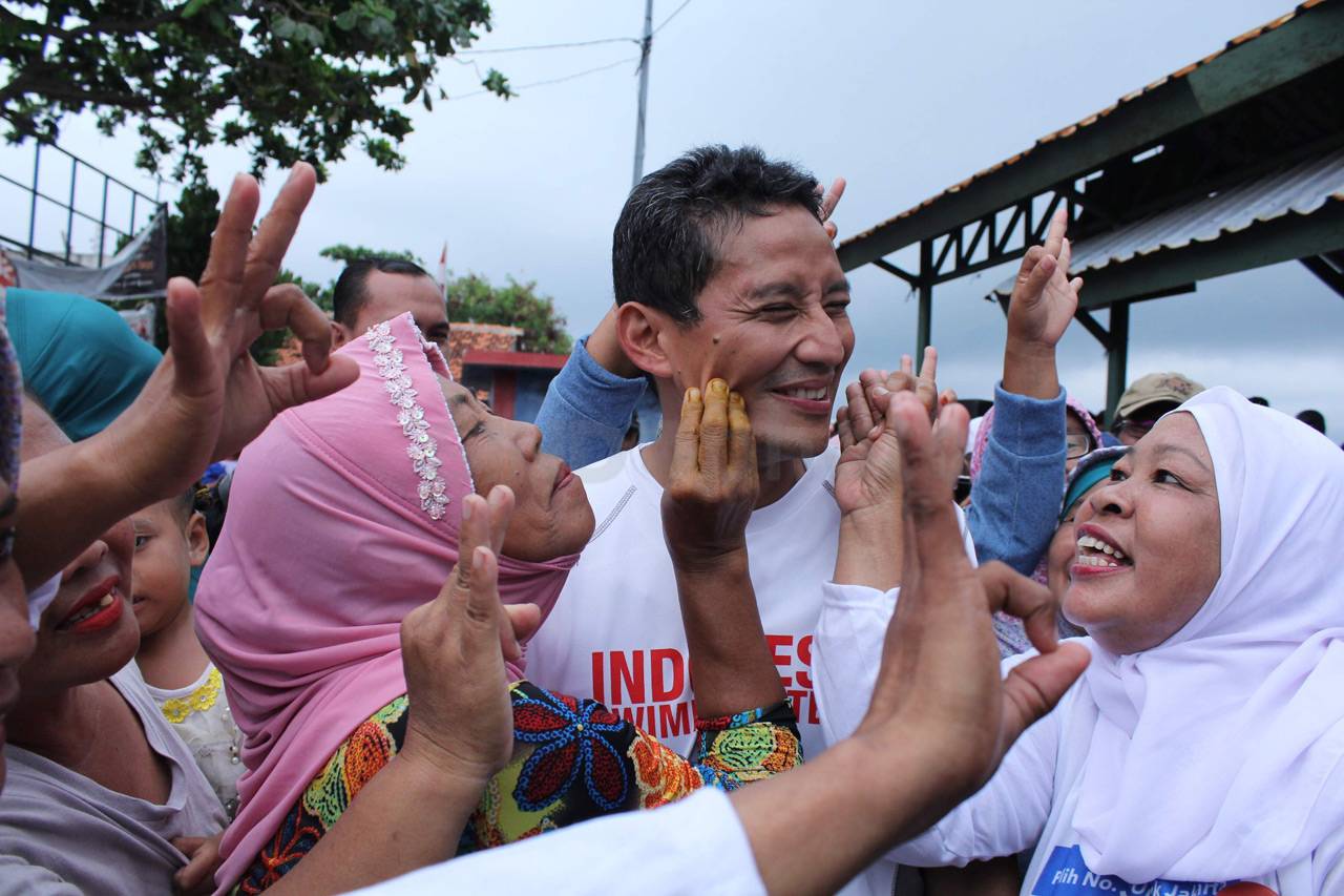 Sandiaga Uno Berenang...