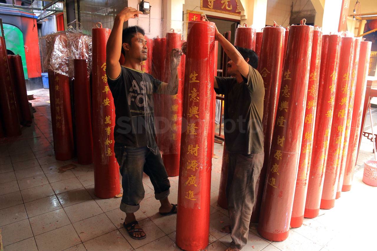 Pembersihan Patung Dewa...